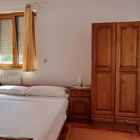 In With One-bedroom 5 Lägenhet