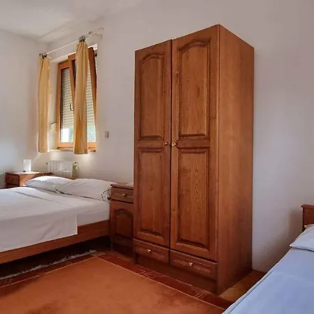 Apartment In With One-bedroom 5 *