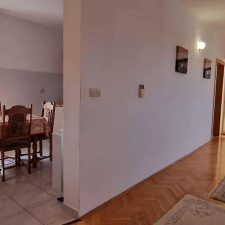 In With One-bedroom 5 Lägenhet *