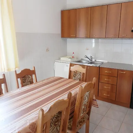 Apartment In With One-bedroom 5