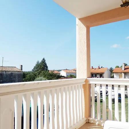 Apartment In With One-bedroom 5 Medulin