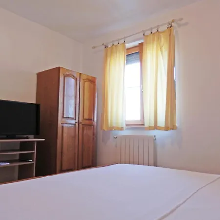 Apartment In With One-bedroom 5